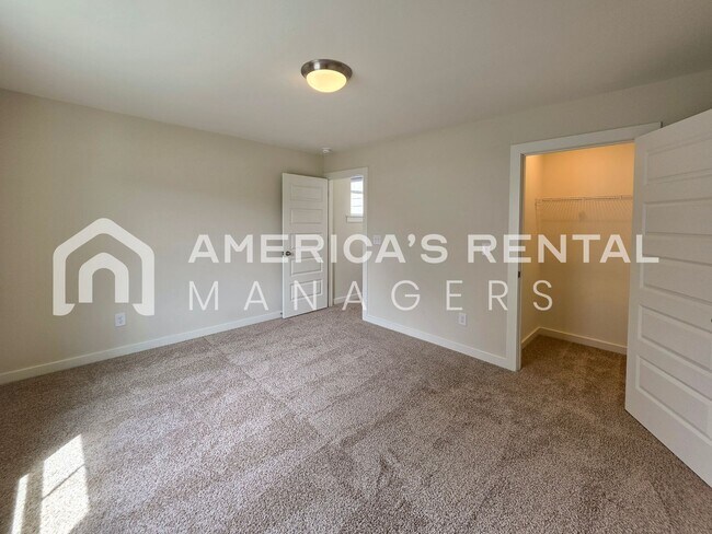 Building Photo - New Construction Townhome Available NOW!