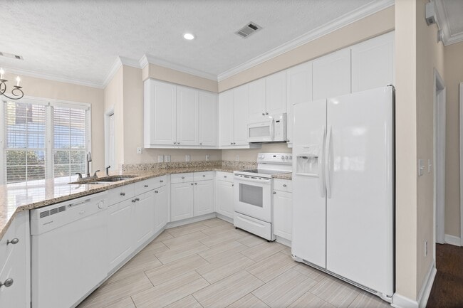 Building Photo - 1601 Over Cup Cir
