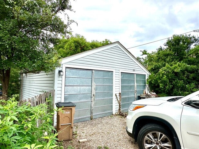 Building Photo - 4812 Ramsey Ave