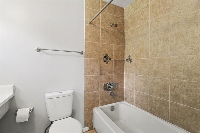 Building Photo - 10157 Bluff Ct
