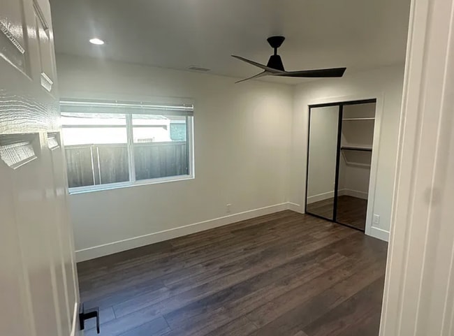 Building Photo - Beautiful Hayward 3/1!  Please read entire ad for viewings