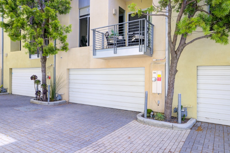 Building Photo - 2608 Lincoln Ave