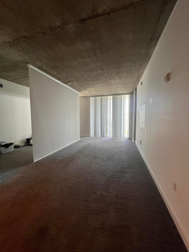 Building Photo - 300 S Australian Ave