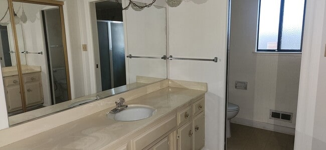 Building Photo - 8118002/37