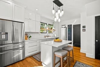 Building Photo - 37 Harmon St