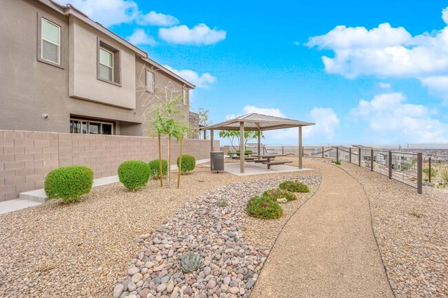 Building Photo - 11655 Redwood Mountain Ave