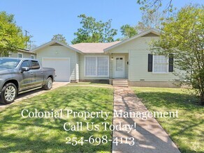 Building Photo - 2 Bed/ 1 Bath