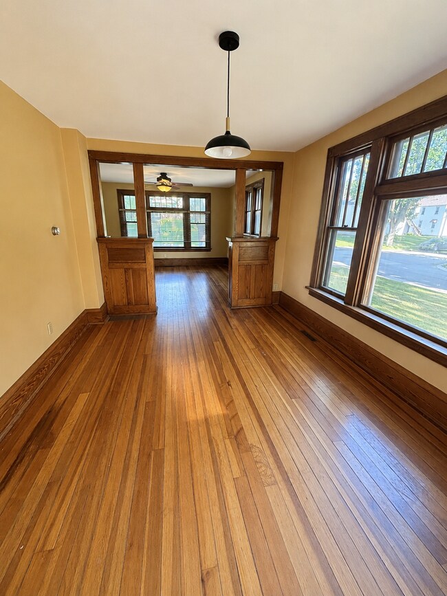 Building Photo - 223 Highland Ave