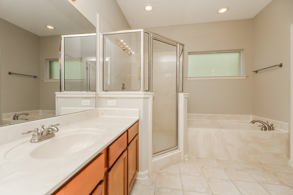 Building Photo - 10237 Hamilton View Dr