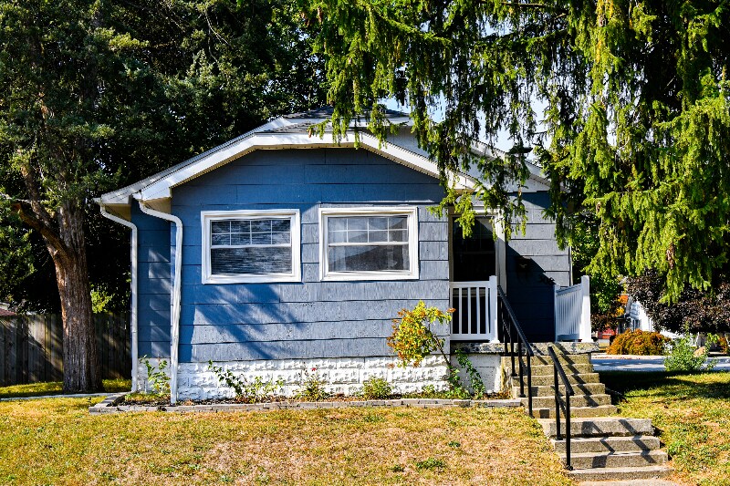 Building Photo - 308 Maple St