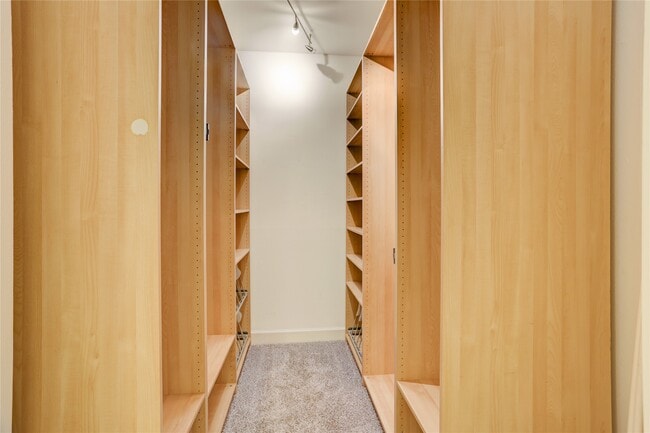 Building Photo - 2111 Welch St