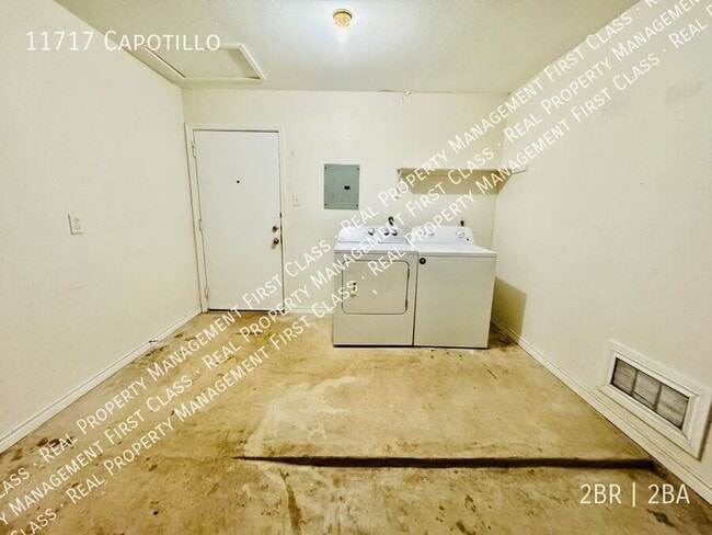 Building Photo - 11717 Capotillo-
