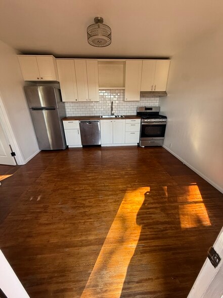 Building Photo - 3009 Grape St