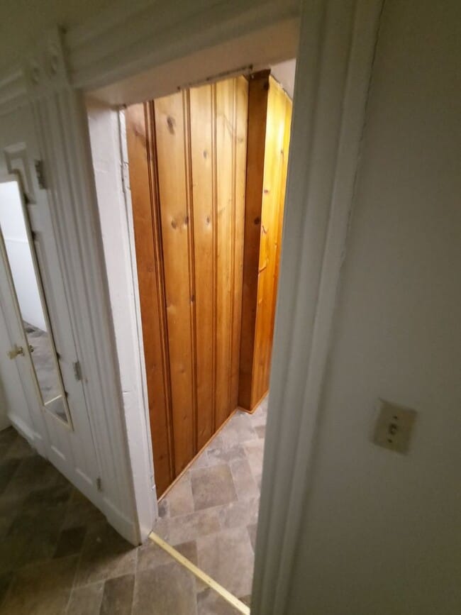 Building Photo - 2820 Guilford Ave