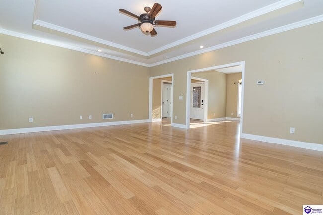 Building Photo - 114 Lowball Ln