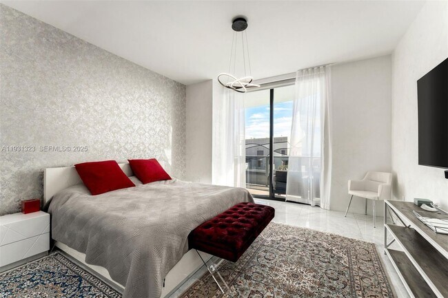 Building Photo - 1000 Brickell Plaza