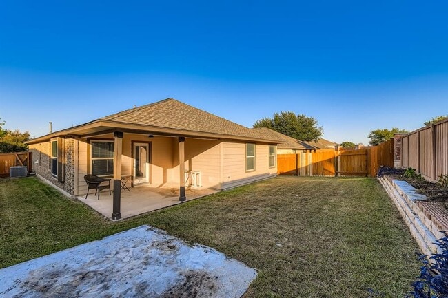 Building Photo - 1003 Sunny Meadows Loop