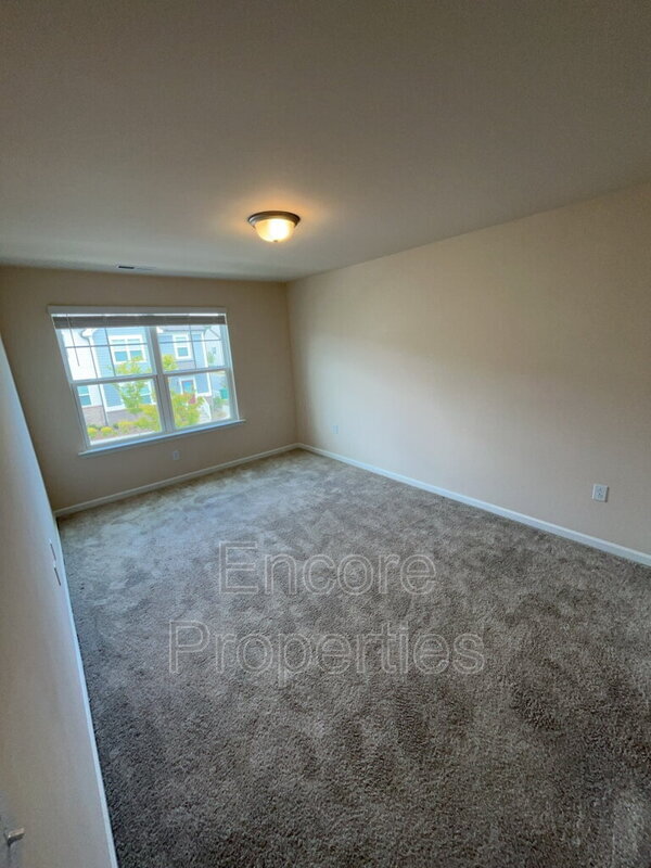 Building Photo - 305 Ribbon Rail St