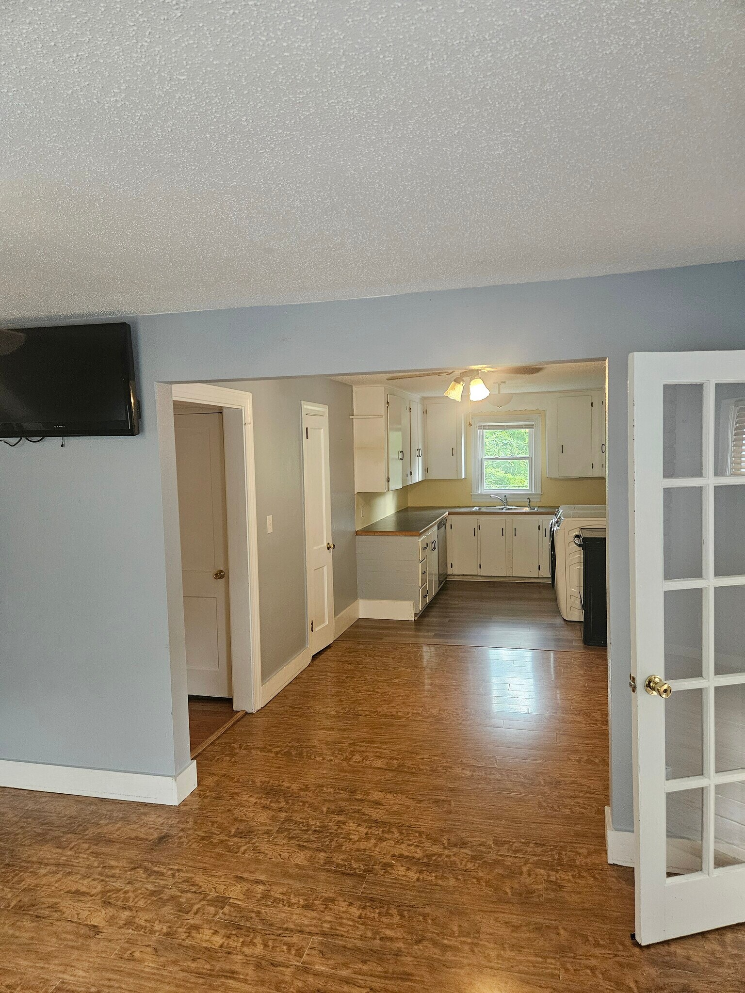 Kitchen/dinning room - 119 Avery St