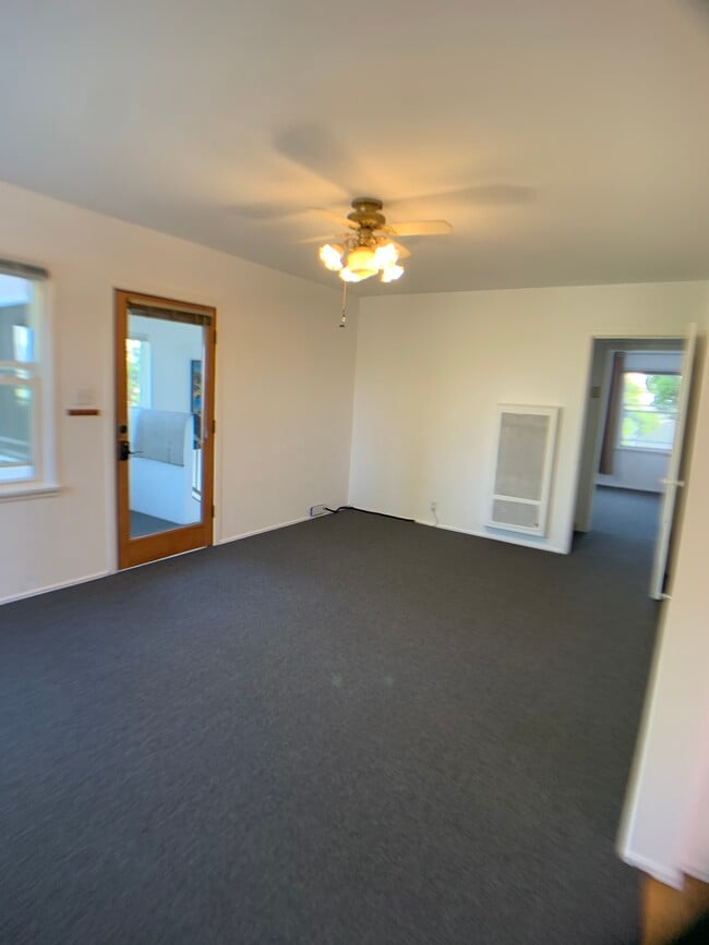 Living rm 3 - 1827 18th St