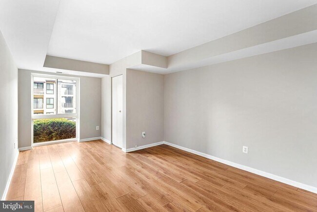 Building Photo - 6155 Edsall Rd