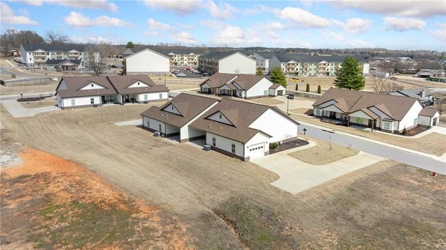 Building Photo - 51 Countryside Cir