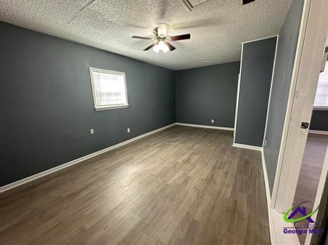 Building Photo - 503 Coventry Ct