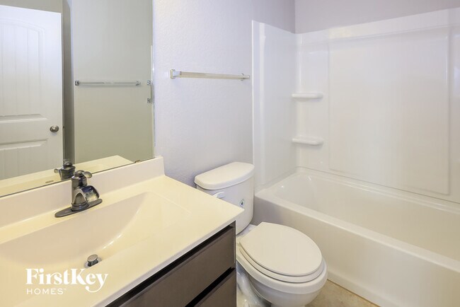 Building Photo - 14614 Achilles Dr