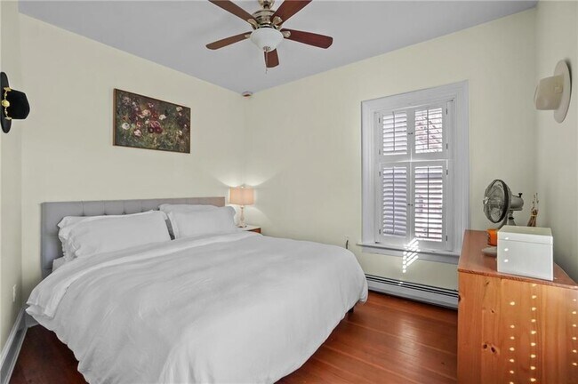 Building Photo - 12 Catherine St