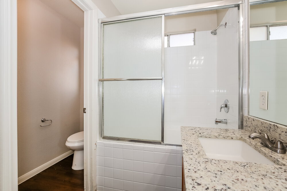 Building Photo - 3110 De Vinci Ct