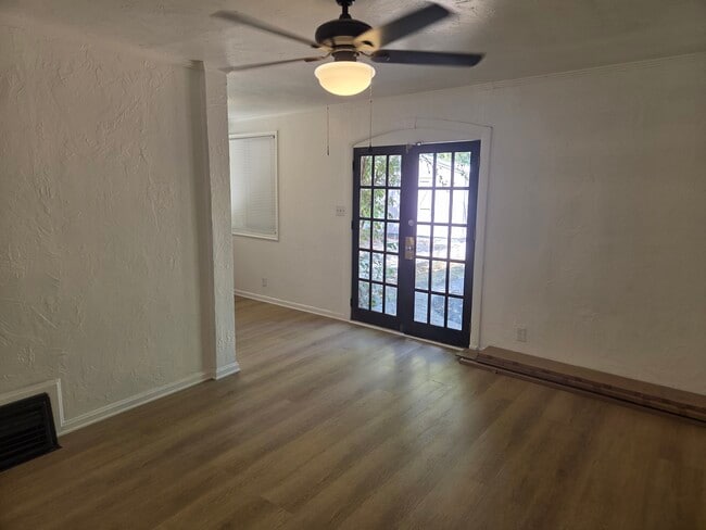 Building Photo - 643 E 300 S