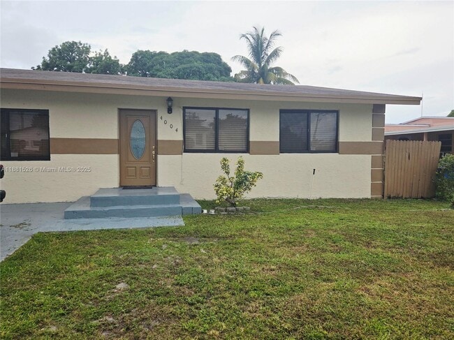 Building Photo - 4004 SW 20th St