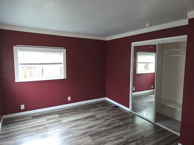 Building Photo - 3BR Northern McKinleyville home is close t...