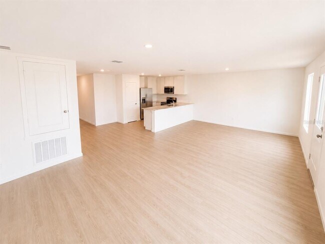 Building Photo - 3171 Totem Rd