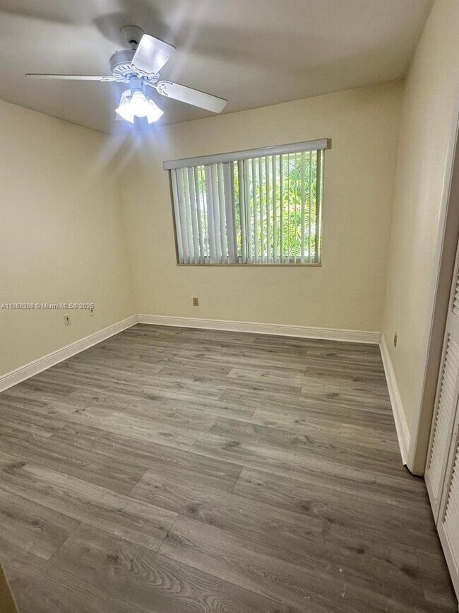 Building Photo - 9480 SW 99th St