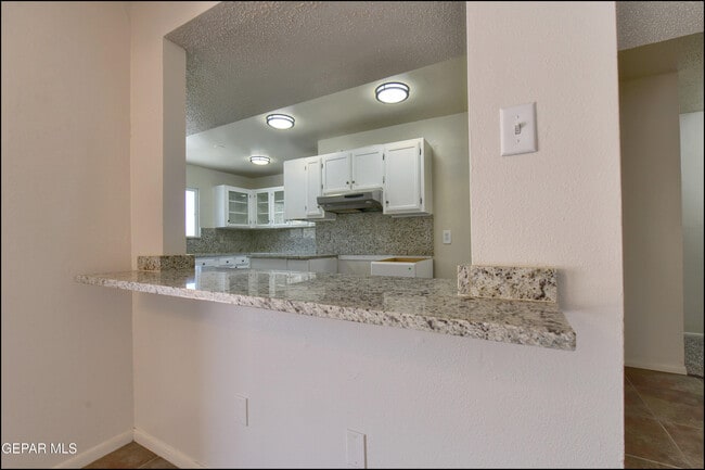 Building Photo - 4800 N Stanton St
