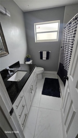 Building Photo - 7817 Fairway Blvd