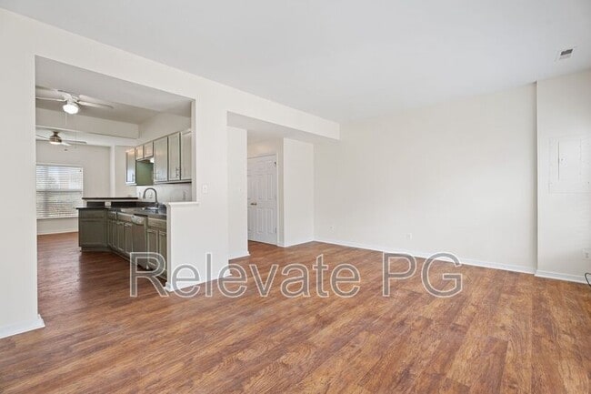 Building Photo - 6771 S Grand Brook Cir