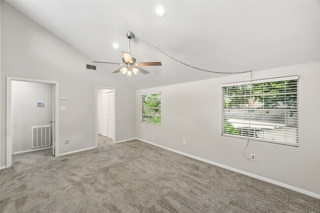 Building Photo - 5106 Spruce Forest Dr