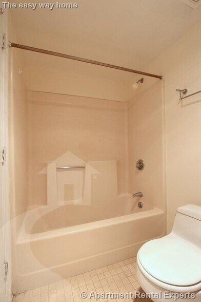 Building Photo - 345 Franklin St