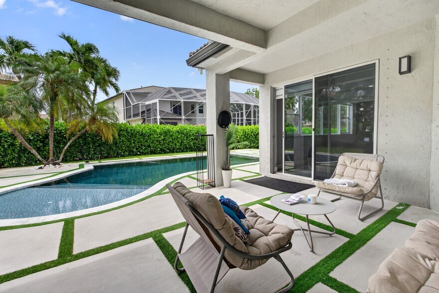 Building Photo - 2167 SW 176th Ter