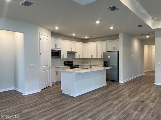 Building Photo - 5931 Prosperity Ln