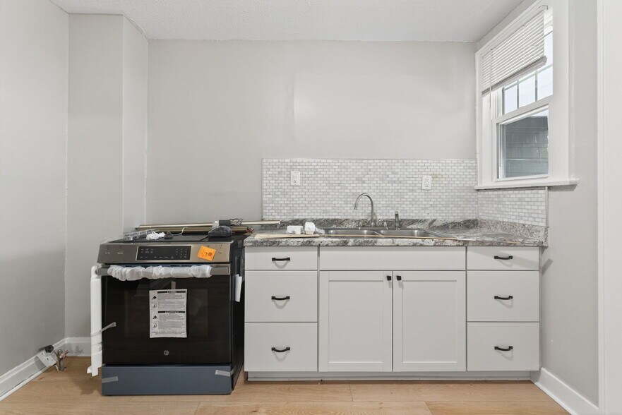 Building Photo - 1123-1125 S Ohio Ave