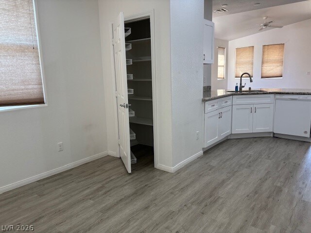 Building Photo - 2341 Thornwood Castle Dr