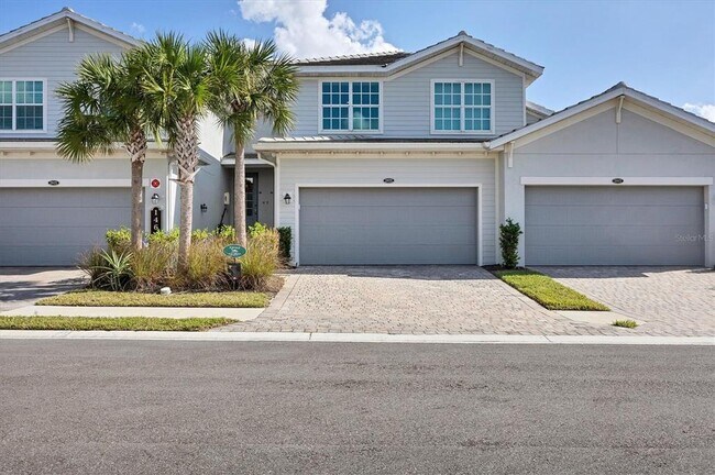 Building Photo - 14640 Sycamore Ct