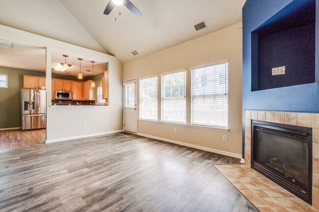 Building Photo - 3701 Bay Crescent