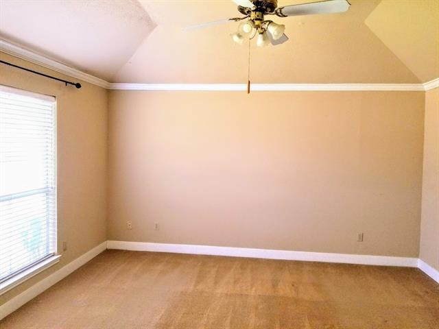 Building Photo - 1327 Royal Palm Ln