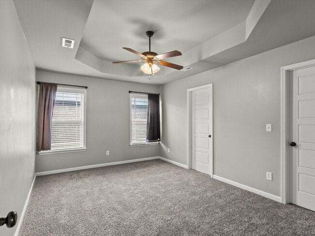 Building Photo - 148 Walkers Hill Rd