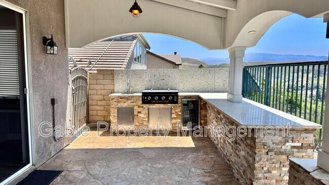 Building Photo - 19114 Olympic Crest Dr