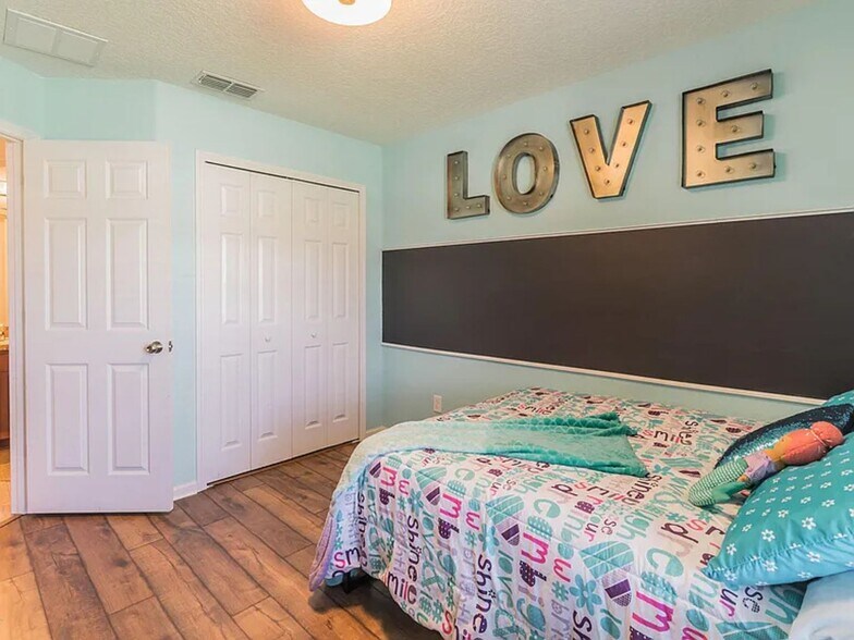 Building Photo - 15360 Spotted Stallion Trail